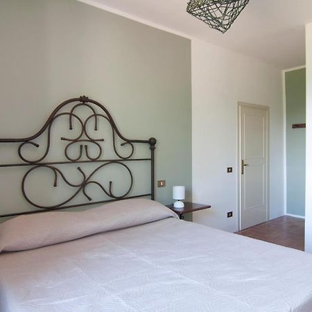 利帕贝拉Agriturismo Terenzana公寓式酒店 外观 照片