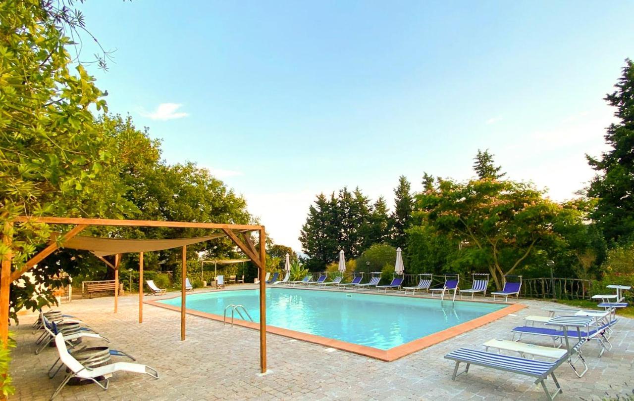 利帕贝拉Agriturismo Terenzana公寓式酒店 外观 照片