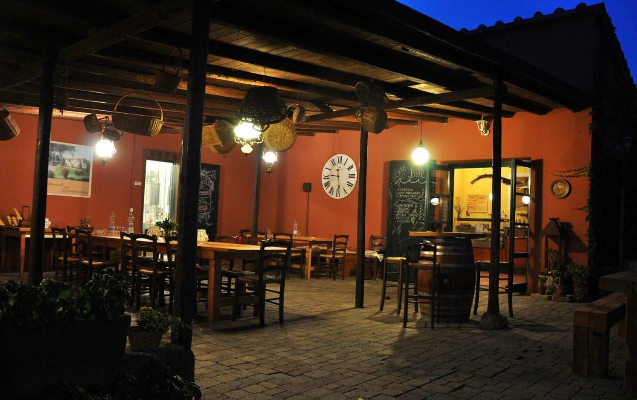 利帕贝拉Agriturismo Terenzana公寓式酒店 外观 照片