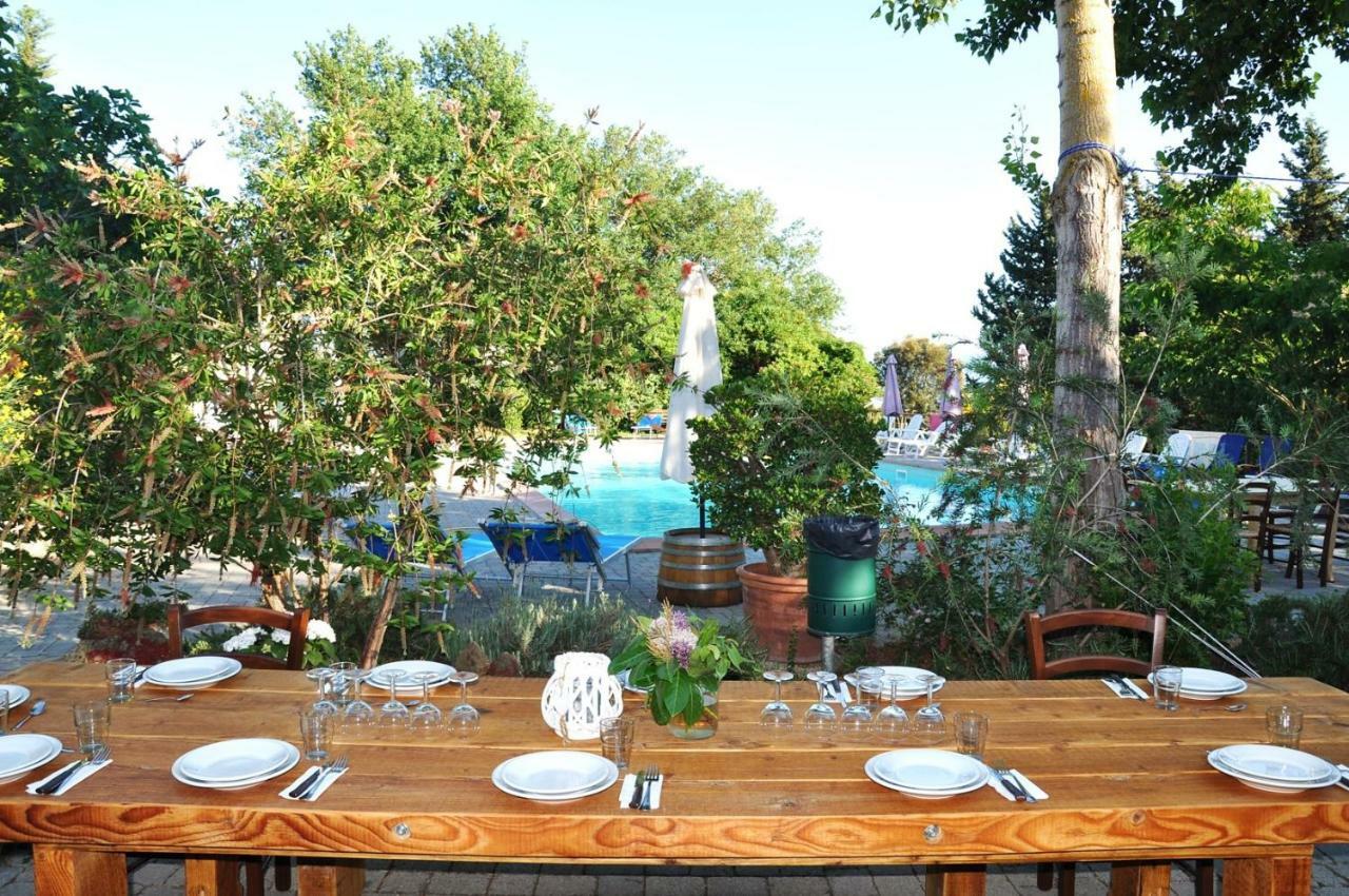 利帕贝拉Agriturismo Terenzana公寓式酒店 外观 照片