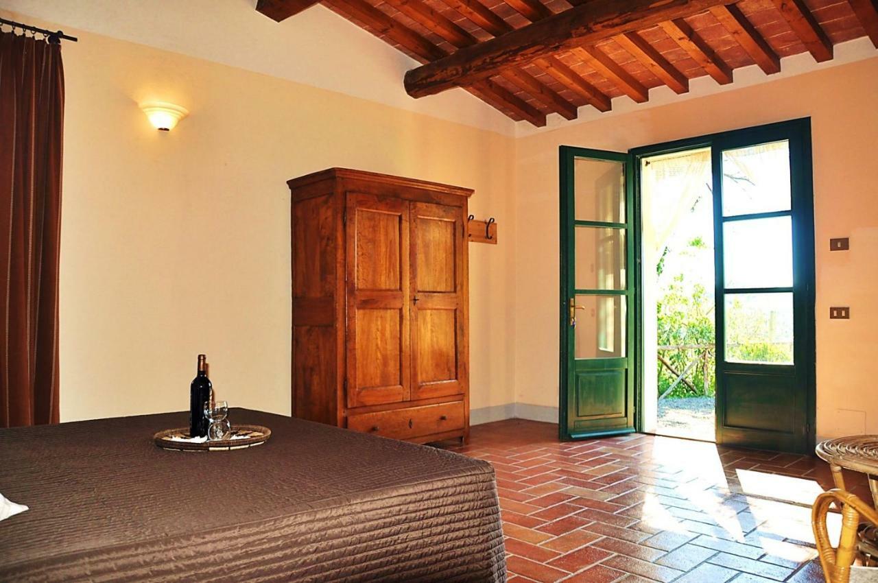 利帕贝拉Agriturismo Terenzana公寓式酒店 外观 照片